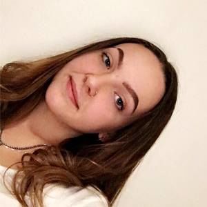 Meet your Posher, Tia